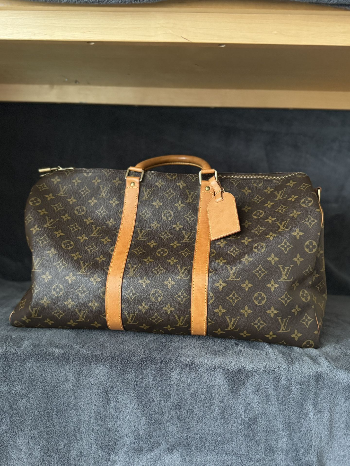✨Authentic Louis Vuitton Keepall Bandouliere 50 ✨