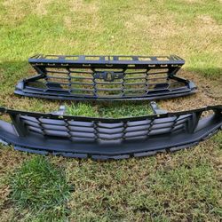 2019 - 2024 Chevy Camaro Front Grilles Oem 