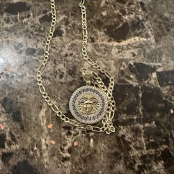 10k Pendant And Chain 