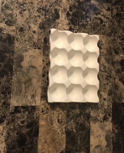 Nice Ceramic Dozen Eggs Holder 🍳 🥚