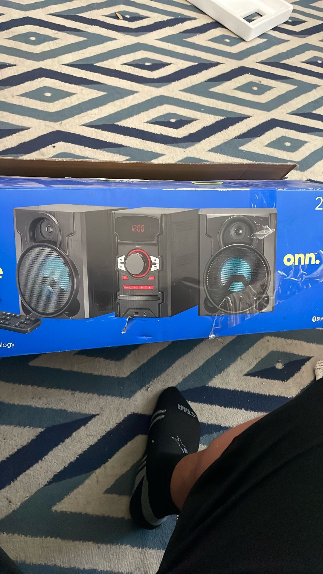 ONN. CD Stereo System. OBO!!!!