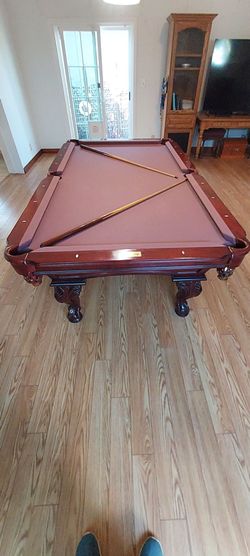 Pool table