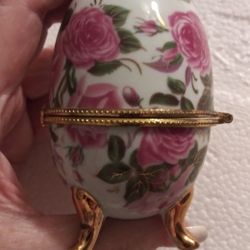 Egg trinket box