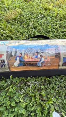 11’8”x11’8” dining canopy