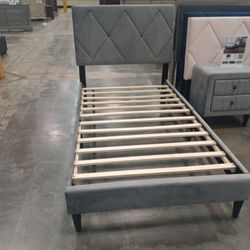 Twin Size Frame And Mattress