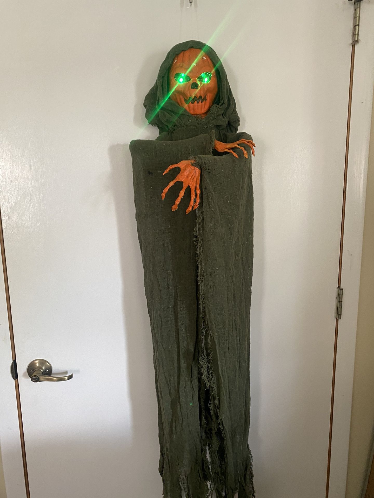 Rare Halloween Dropping Reaper Pumpkin Poseable In Box Noise/light Works But Doest Go Up/down