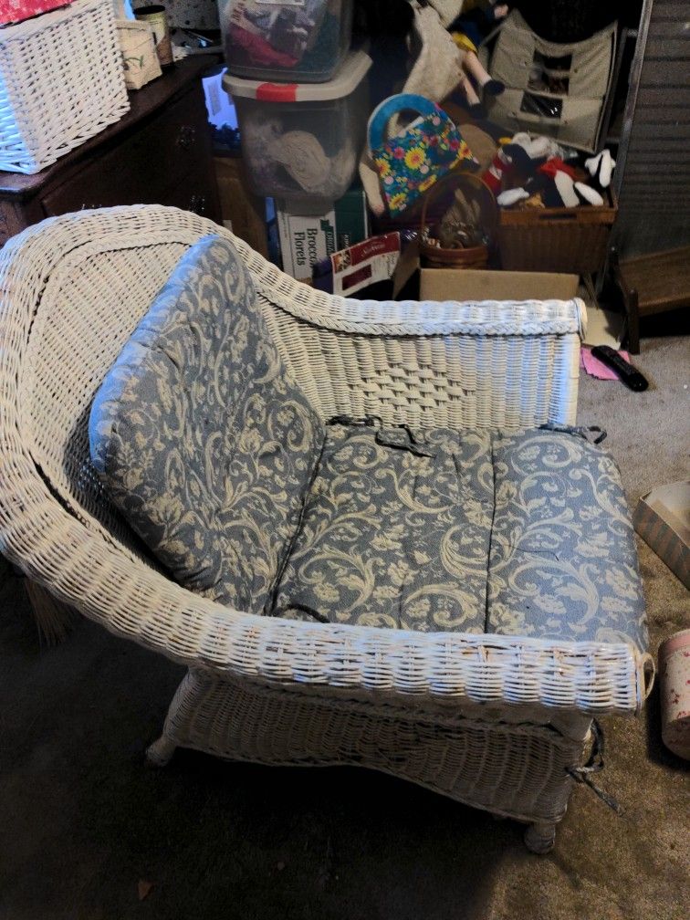 Wicker Lounge Chair