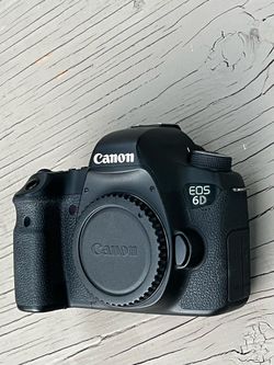 Canon EOS 6D Digital SLR Camera Body Low Shutter Count 37K