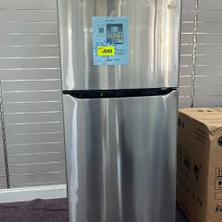 Refrigerator 30” In Stainless Steel New 1 Year Warranty 