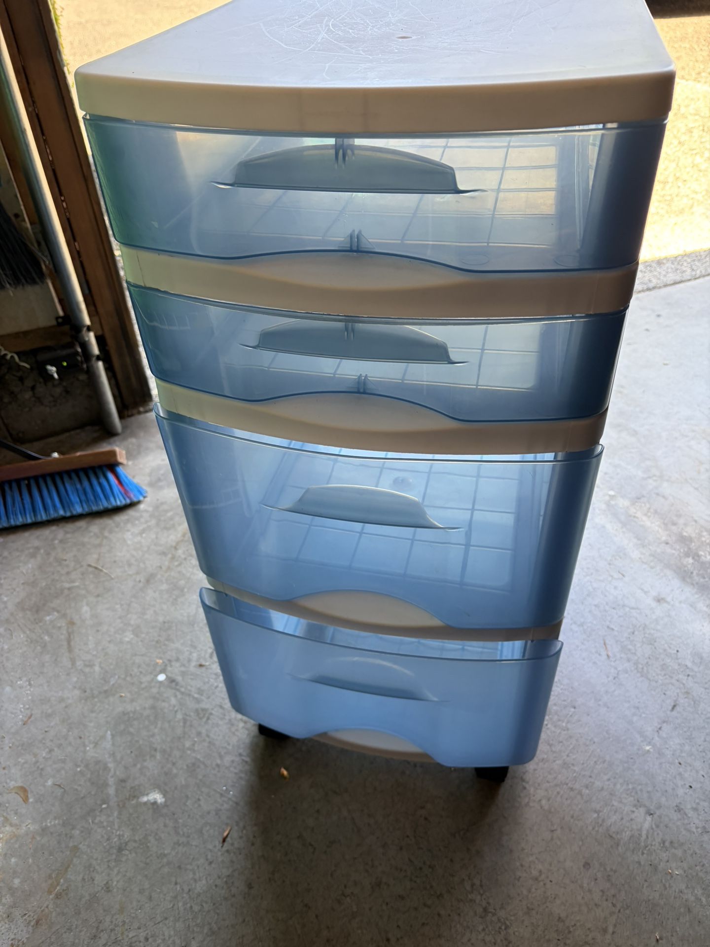4drawer Storage With Wheels