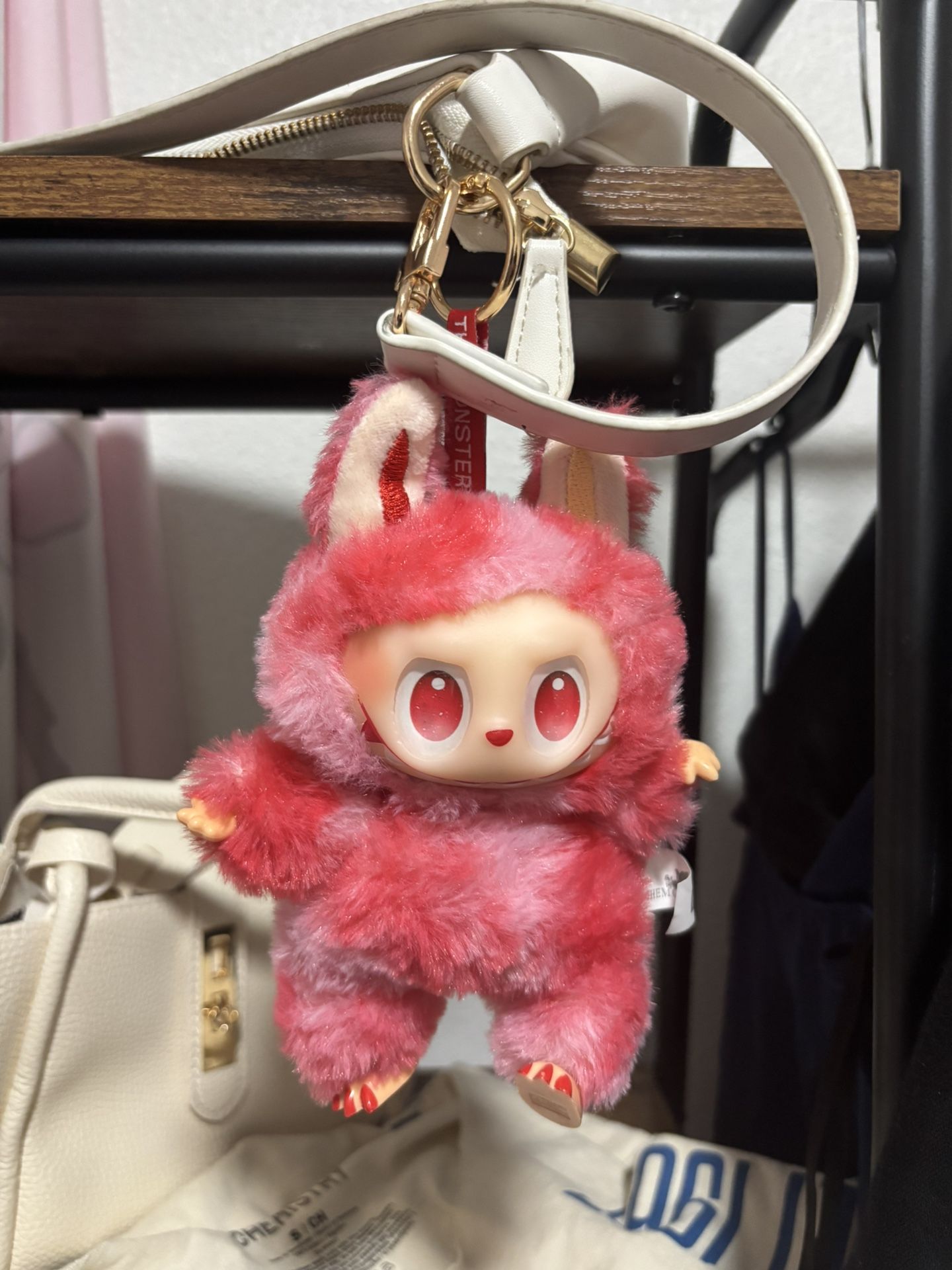the monsters big into energy love lafufu