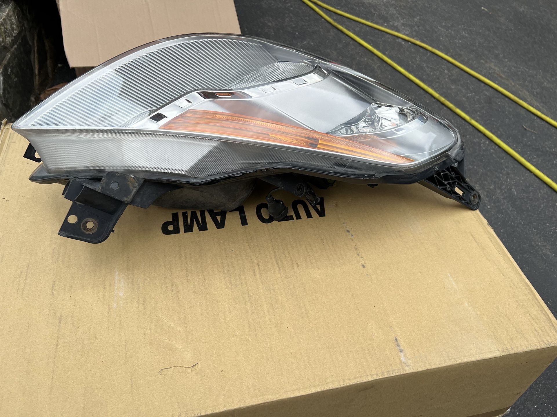 2008 Altima Coupe Right Passenger Headlight And Radiator Used In Good Condition