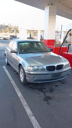 2005 BMW 325xi