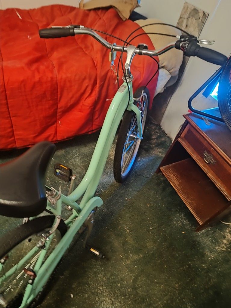 21 Speed Bicycle Like New