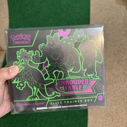 Shrouded fable Pokemon Center Elite Trainer Box 