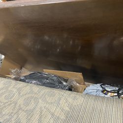 Rectangle Table With 5 Chairs