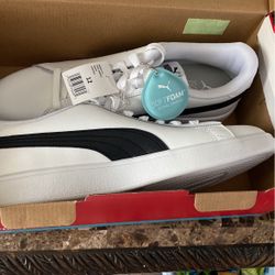 Pumas Men Shoes Size 12 New