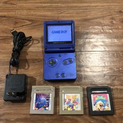Gameboy Advance SP console with 3 Games and charger included