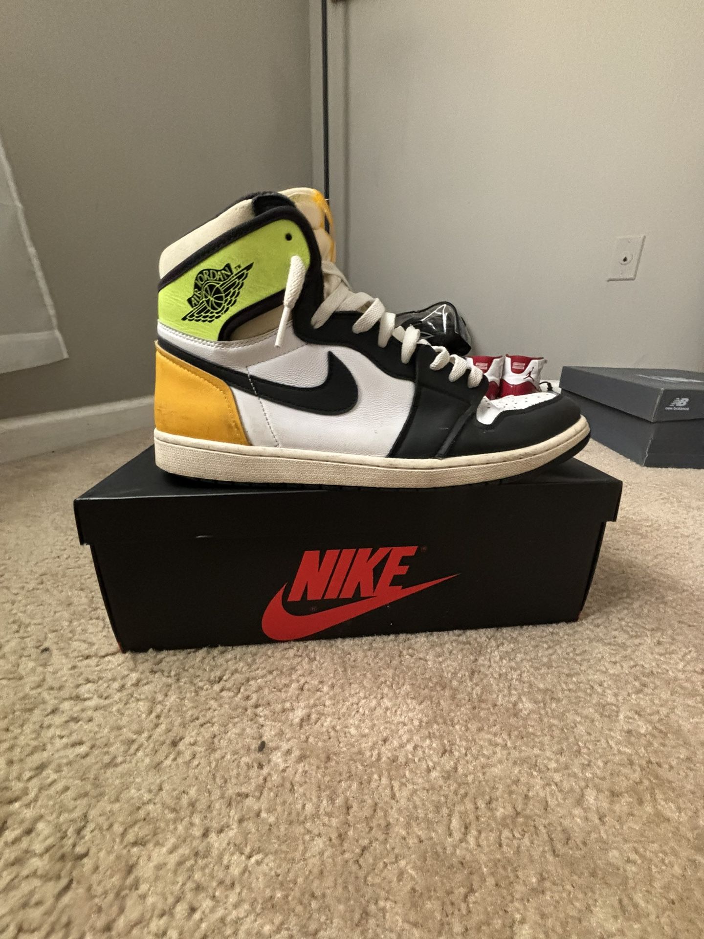 Air Jordan Retro High OG 'Volt Gold' Size 14