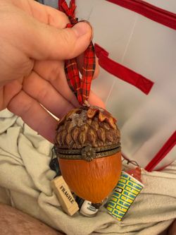 Vintage keepsake trinket acorn latch ornament with acorn squirrel art scene inside