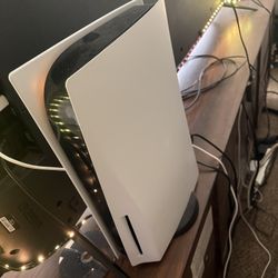 PS5 W\physical Dish Drive With 2 Controllers Plus 1 Game