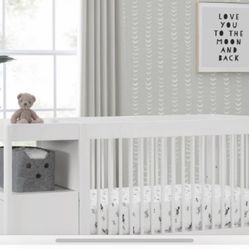 Delta Children Zoe 5-in-1 Convertible Crib and Changer