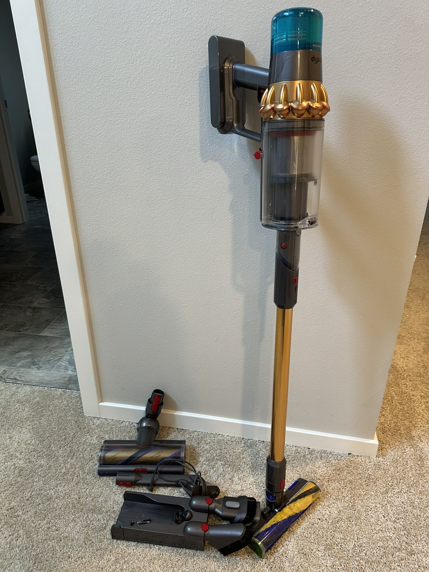 Dyson V15 Vacuum