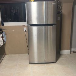 Frigidaire refrigerator