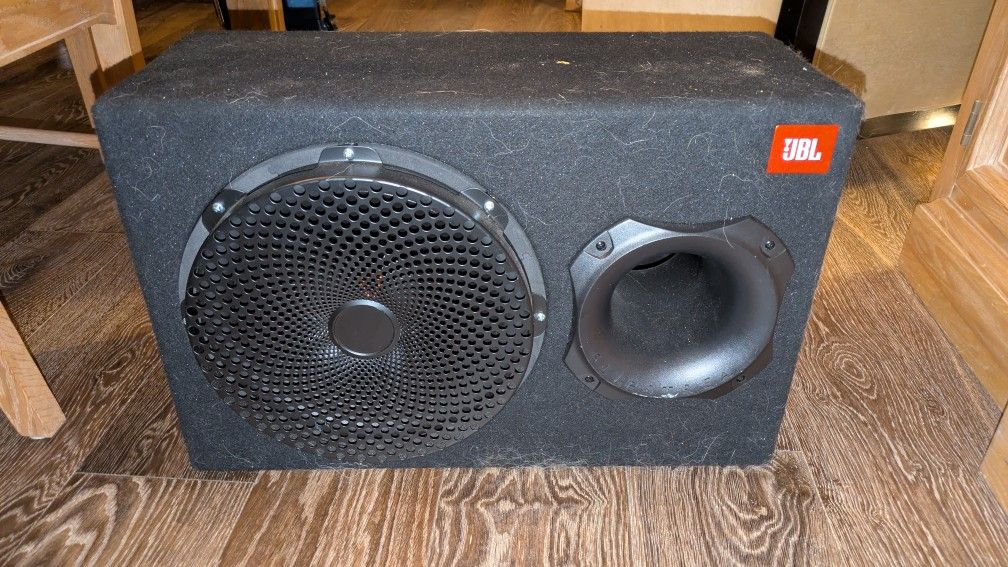 JBL BassPro 12 car Subwoofer