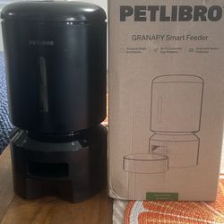 Petlibro Granary Smart Pet Feeder  Food Dispenser Wi-fi PLAF103