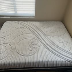 Queen Mattress Bed & Frame Serta iComfort Savant III