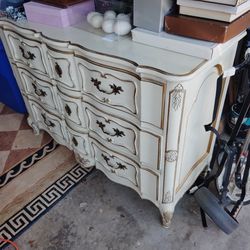 Vintage dresser