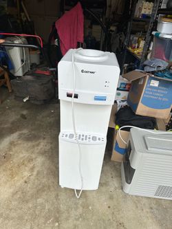 Water cooler dispenser