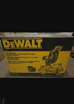 Dewalt 12" Compound Miter Saw
