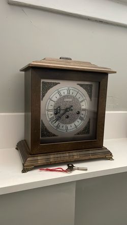 Vintage Bulova Mantel Clock with Key