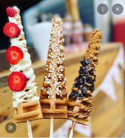 Heavy duty waffle on a stick maker
$100