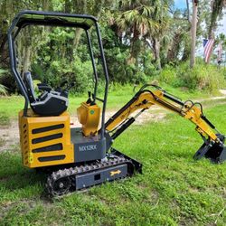 MINI EXCAVATOR