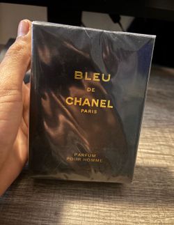 Bleu de Chanel  parfum pour homme