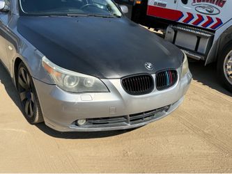 2006 BMW 530i parts hood, bumper, driver door and trunk