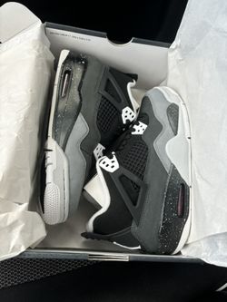 Jordan 4 Fear 