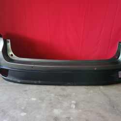 2014 - 2019 Toyota Highlander Rear Bumper & Lower Valance OEM 