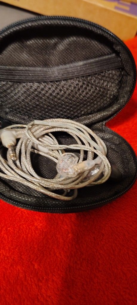 Shure SE215 PRO Wired Earbuds