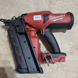 MILWAUKEE FRAMING NAIL GUN 
