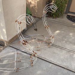 Wire Frame Swan Topiary Pot Holder And Trellis