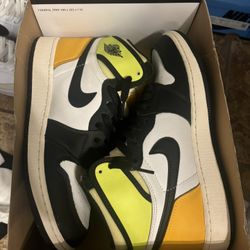 Nike Air Jordan 1 Volt 