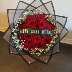 100 Roses With Crown 