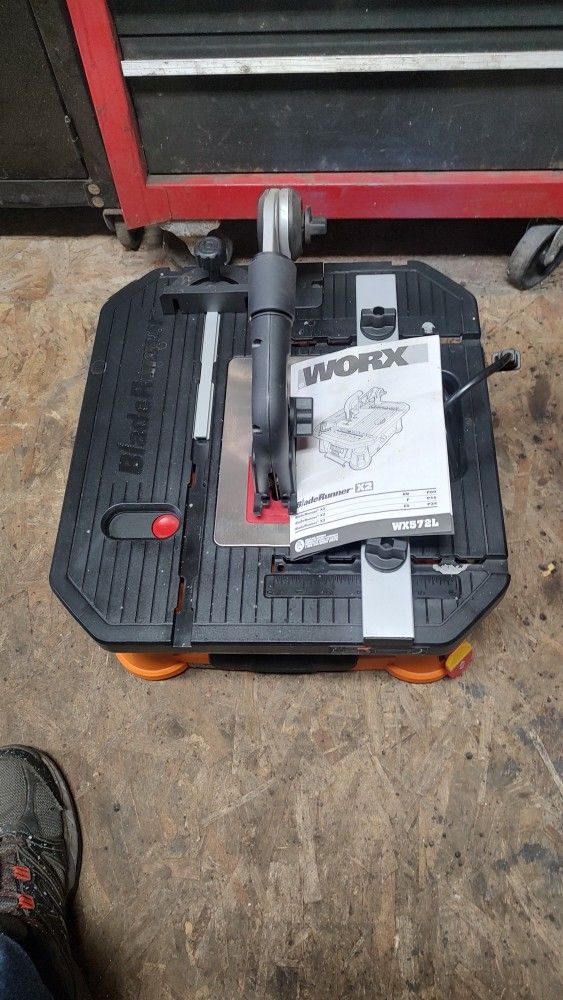 Worxs Table Saw