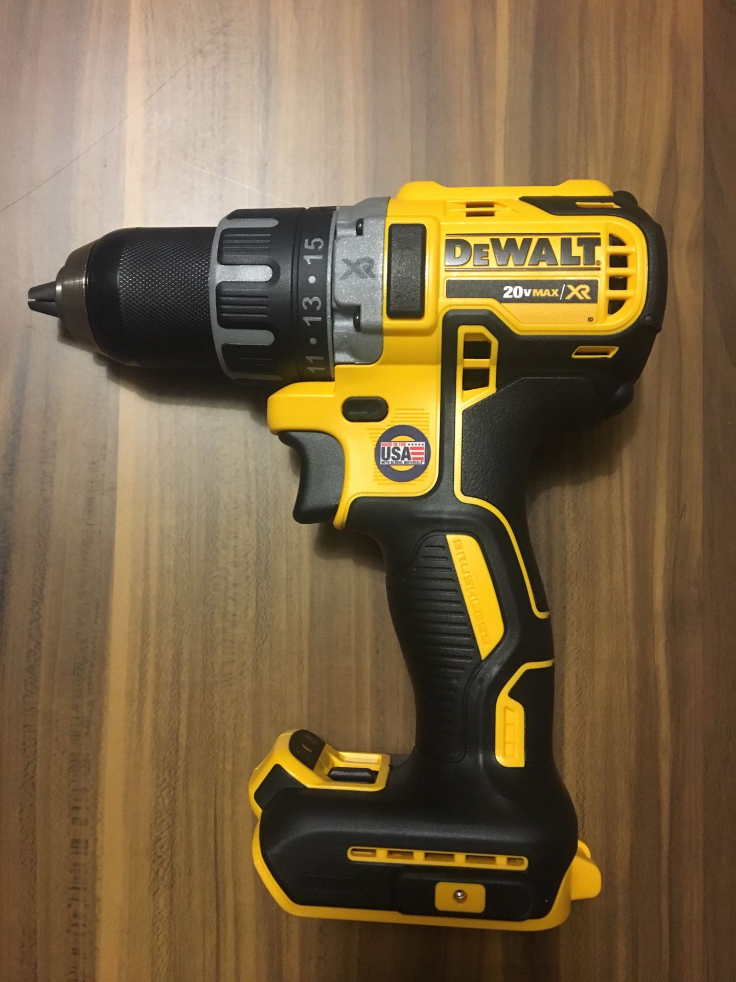 DEWALT 20V MAX XR Brushless Drill/Driver, Compact - Bare Tool