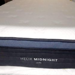 Helix Luxe Midnight - King Size - With Glaciotex Cooling Cover Mattress 