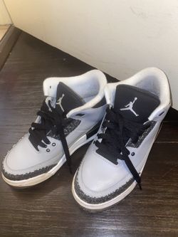 Air Jordan 3 Retro BG Gray